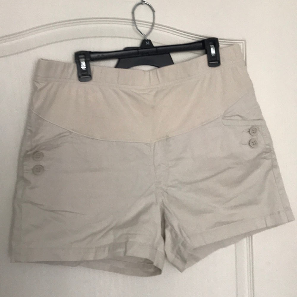 Maternity shorts